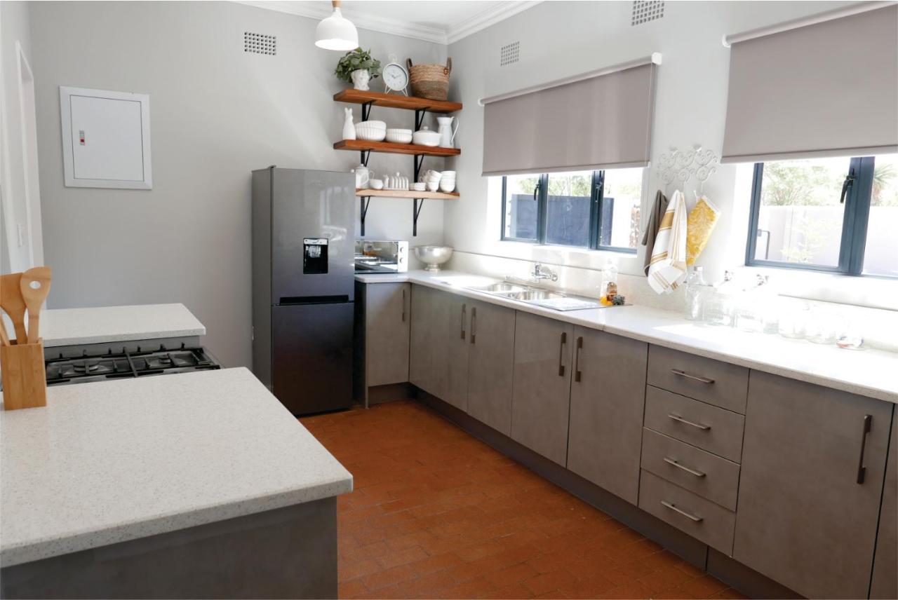 Waterside Cottages & Villas - Self Catering Gaborone Esterno foto