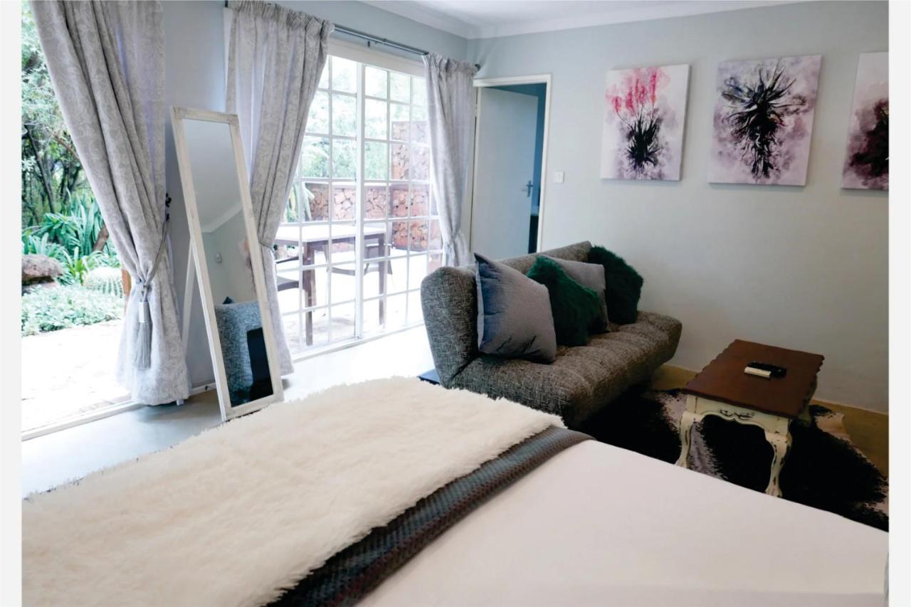 Waterside Cottages & Villas - Self Catering Gaborone Esterno foto