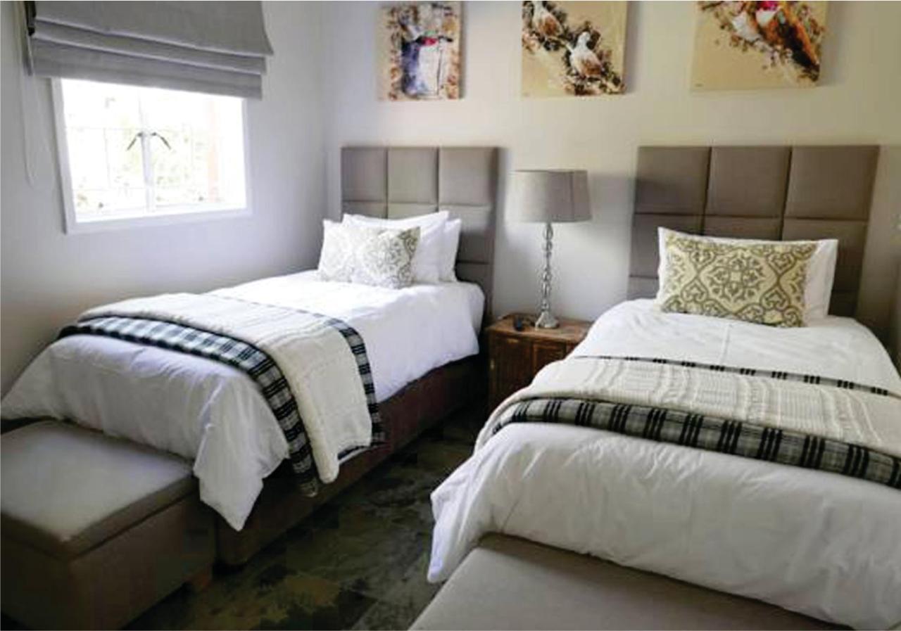 Waterside Cottages & Villas - Self Catering Gaborone Esterno foto