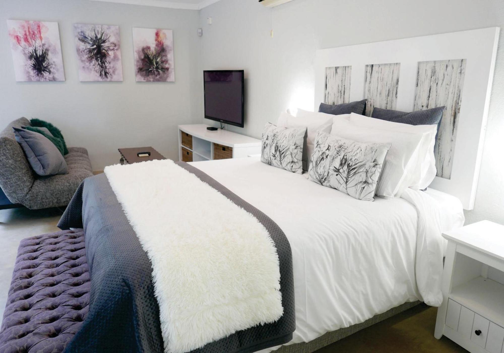 Waterside Cottages & Villas - Self Catering Gaborone Esterno foto