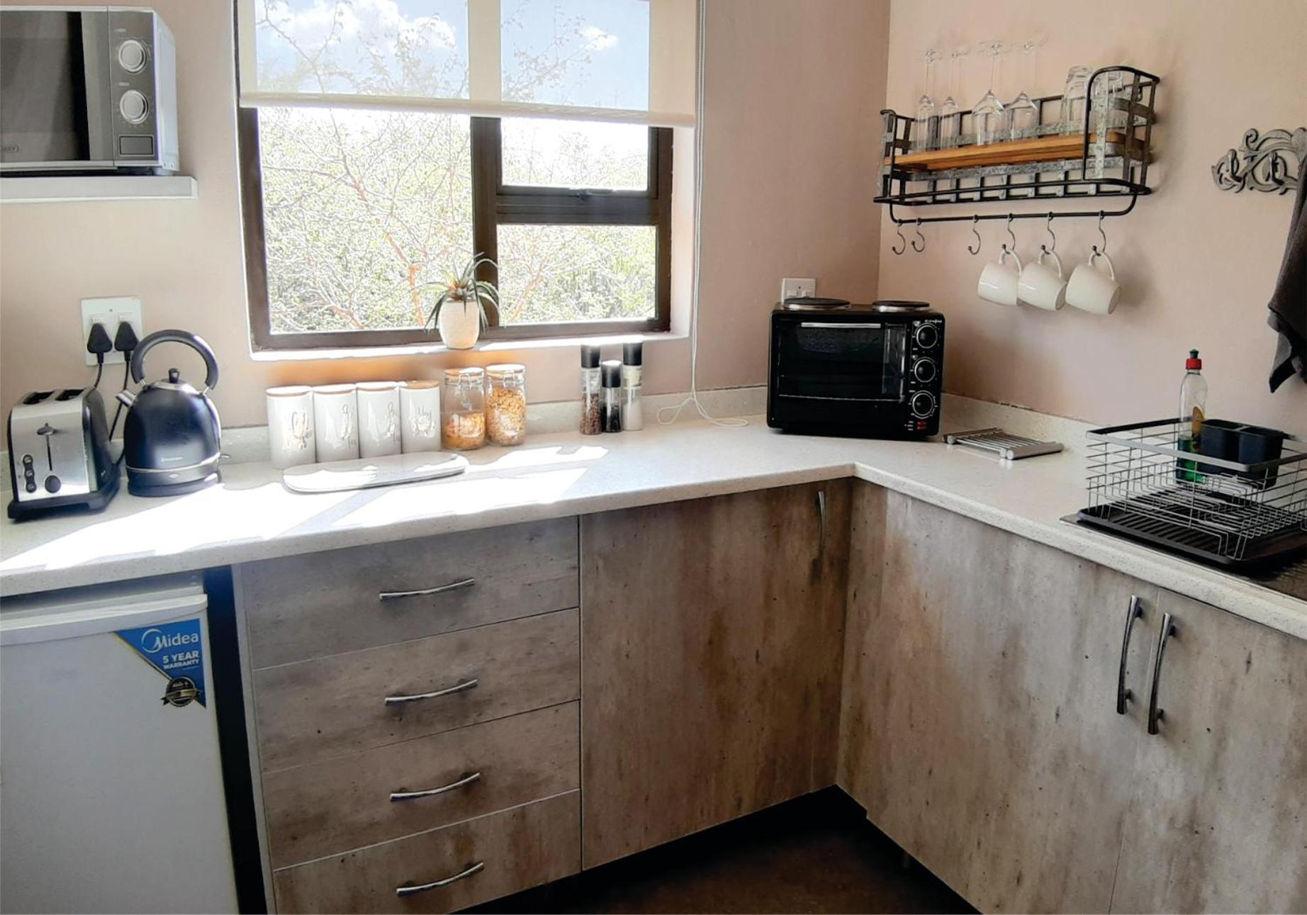 Waterside Cottages & Villas - Self Catering Gaborone Esterno foto